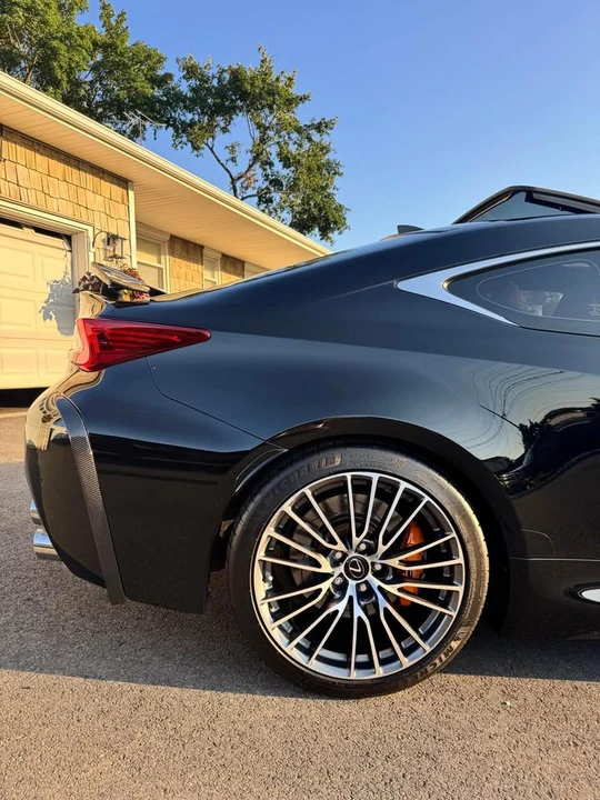 2016 Lexus RC F - Image 4 of 11