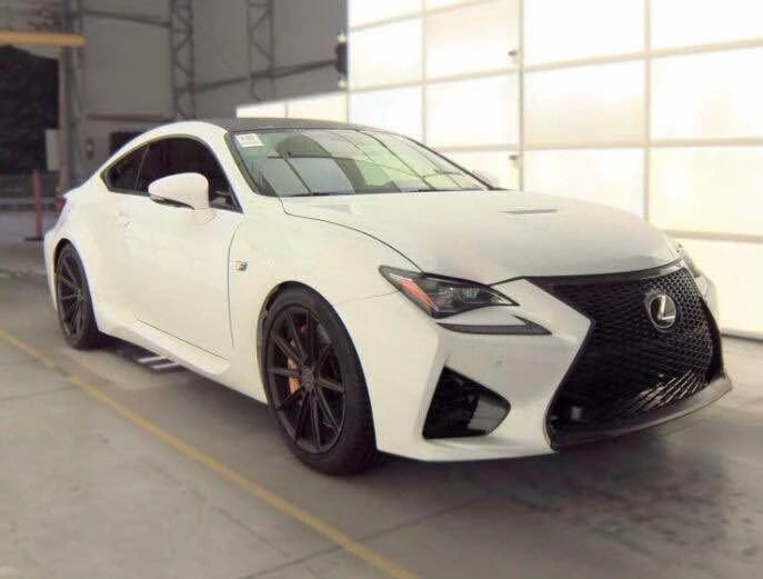 2016 Lexus RC F - Image 2 of 5