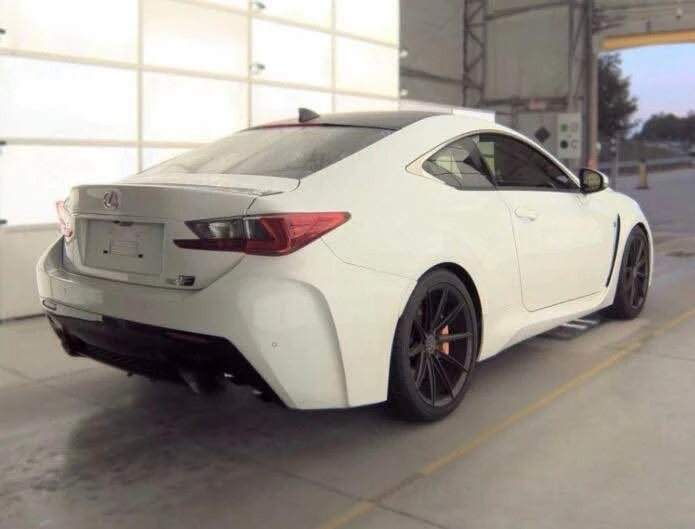 2016 Lexus RC F - Image 4 of 5