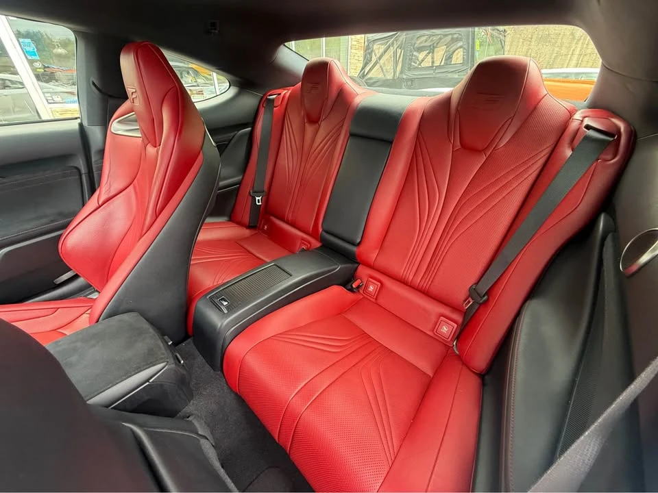2016 Lexus RC F - Image 16 of 18