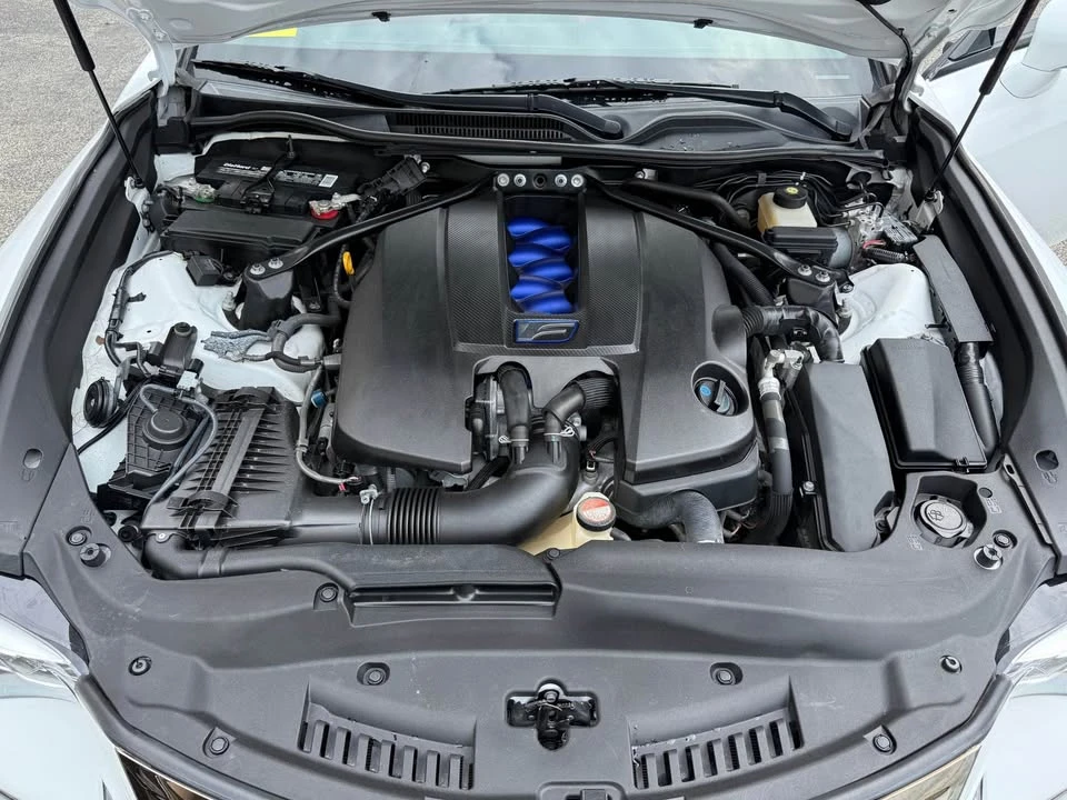 2016 Lexus RC F - Image 8 of 18