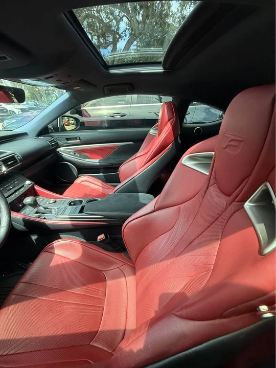 2016 Lexus RC F - Image 5 of 6