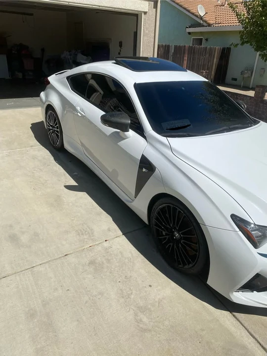 2016 Lexus RC F - Image 2 of 14