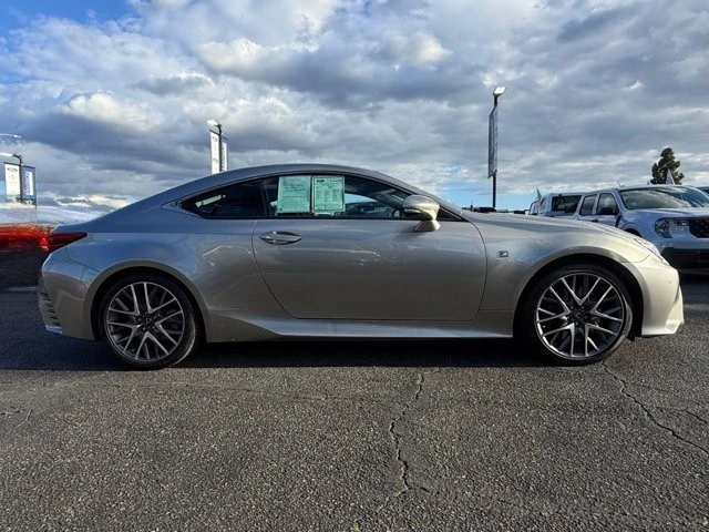 2016 Lexus RC - Image 9 of 21