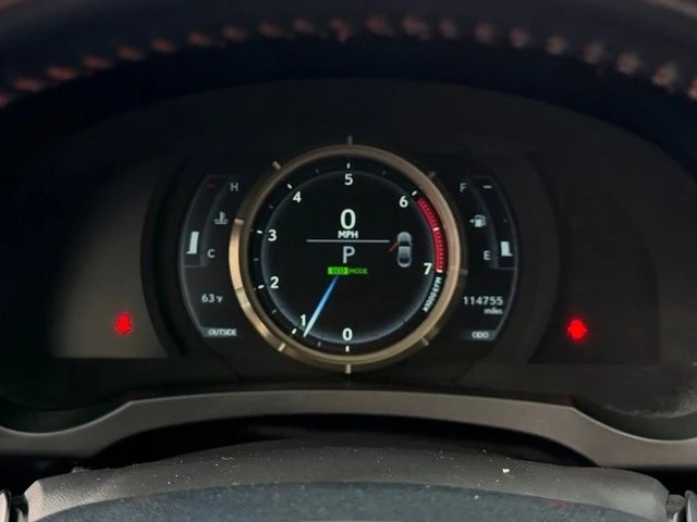 2016 Lexus RC - Image 20 of 21