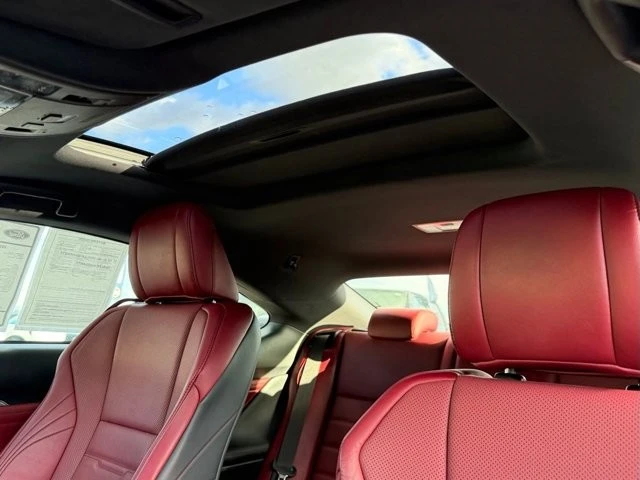2016 Lexus RC - Image 18 of 21