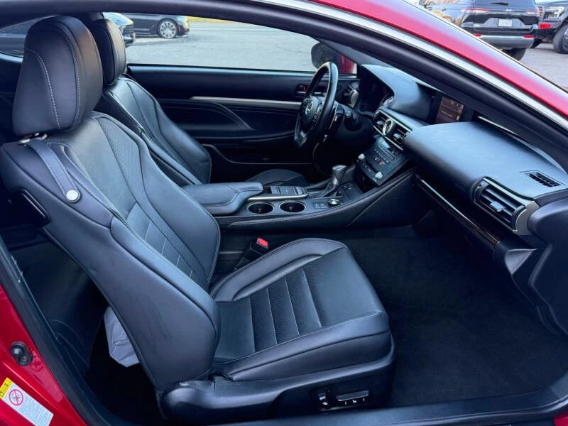 2016 Lexus RC - Image 13 of 19