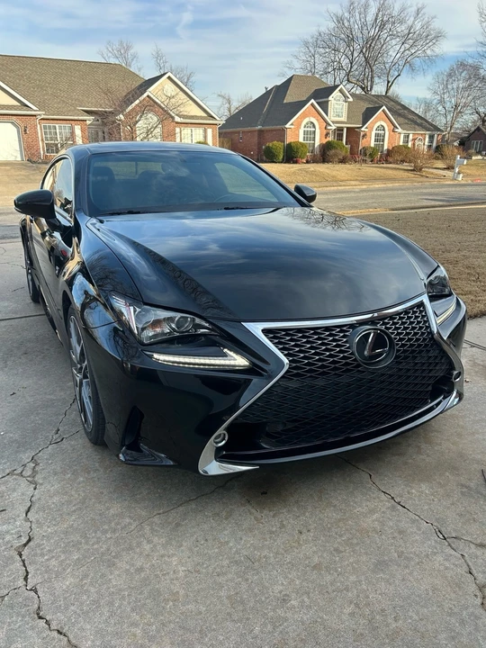 2016 Lexus RC - Image 9 of 21