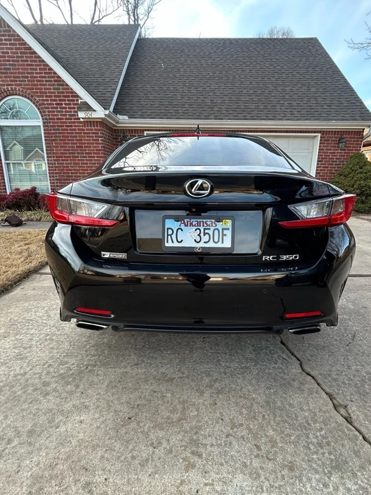 2016 Lexus RC - Image 15 of 21
