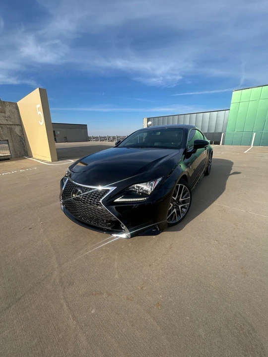 2016 Lexus RC - Image 4 of 21