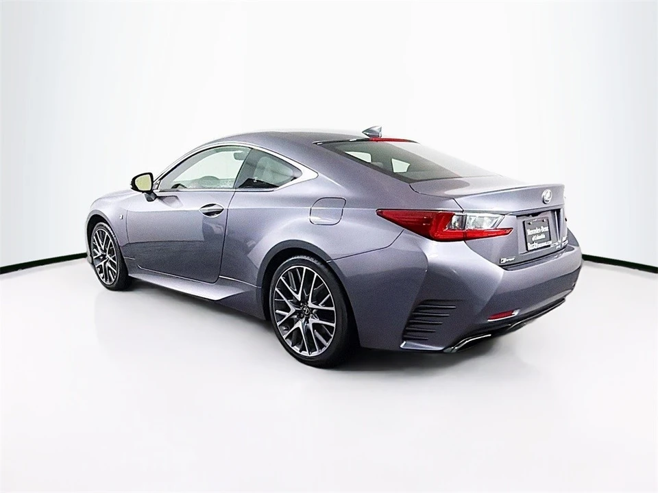 2016 Lexus RC - Image 5 of 12