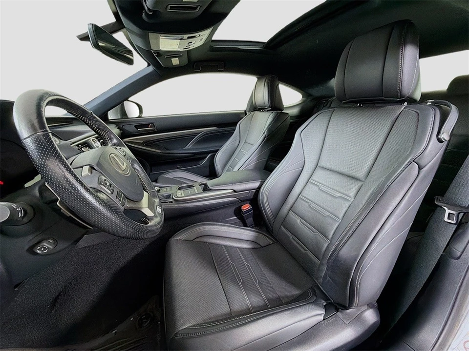 2016 Lexus RC - Image 12 of 12