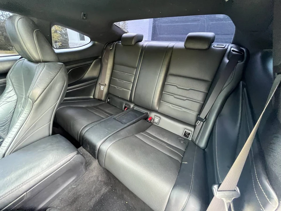 2016 Lexus RC - Image 17 of 22