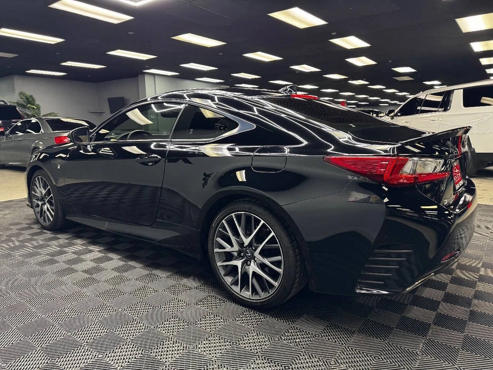 2016 Lexus RC - Image 8 of 21