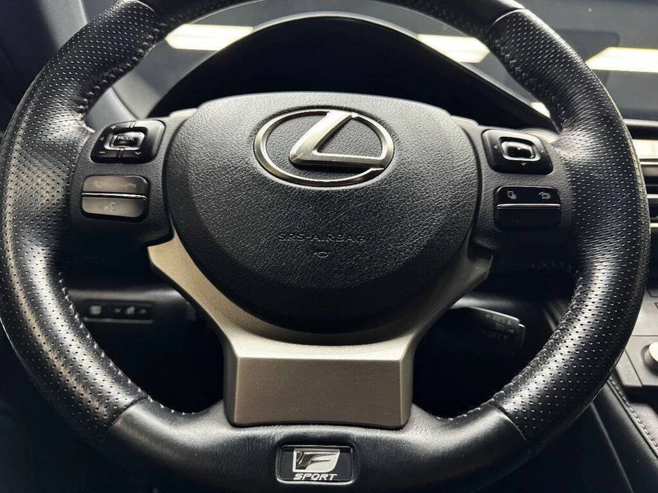 2016 Lexus RC - Image 21 of 21