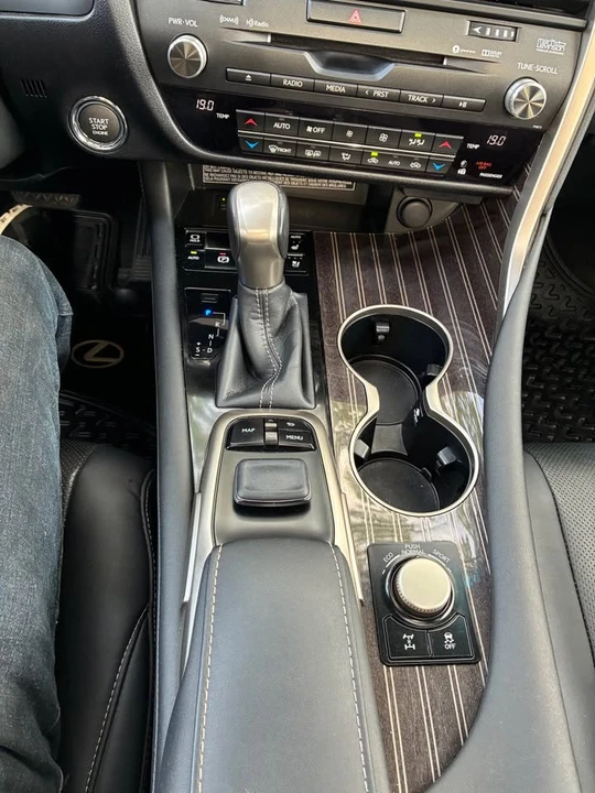 2016 Lexus RX 4th Gen - Image 12 of 18