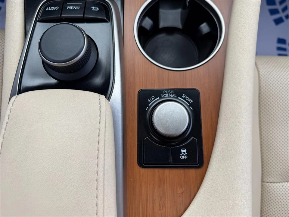 2016 Lexus RX 4th Gen - Image 23 of 31