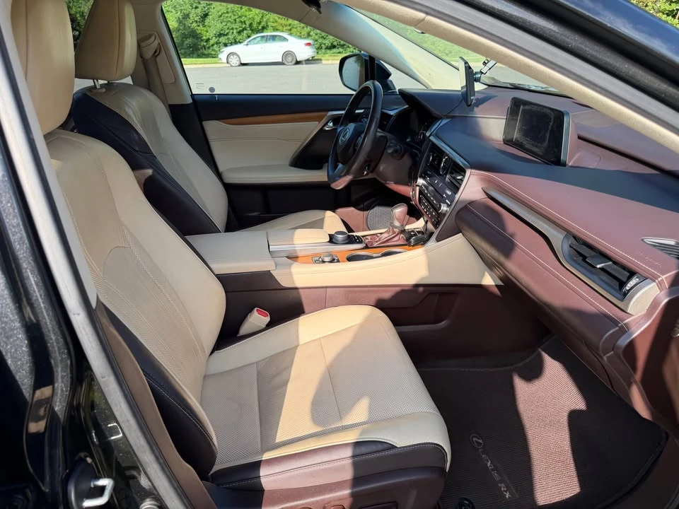 2016 Lexus RX 4th Gen - Image 7 of 10