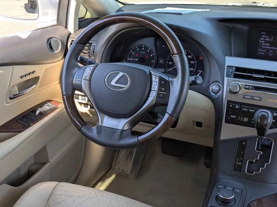 2016 Lexus RX 4th Gen - Image 8 of 15