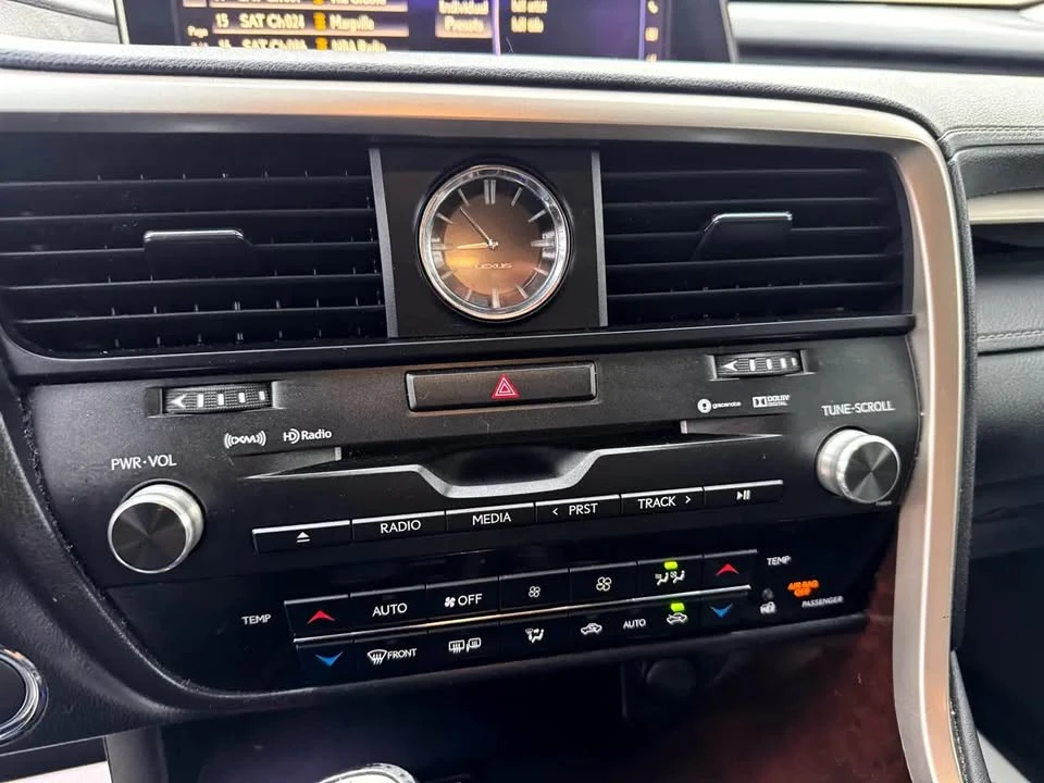 2016 Lexus RX 4th Gen - Image 13 of 15