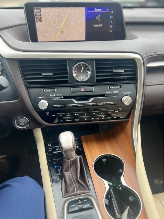 2016 Lexus RX 4th Gen - Image 15 of 16