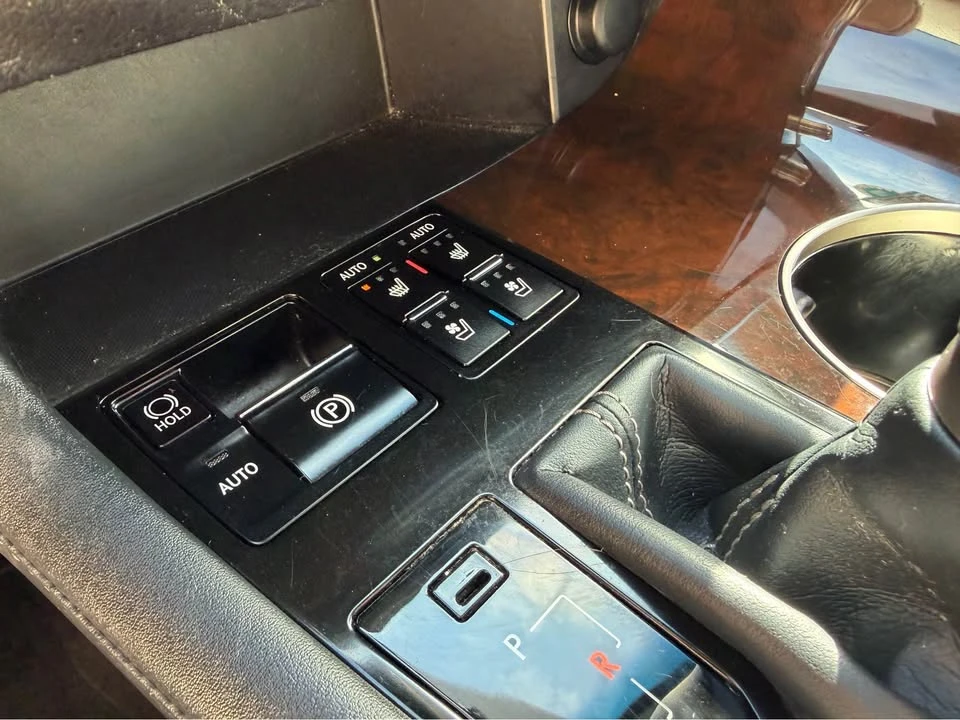 2016 Lexus RX 4th Gen - Image 15 of 18