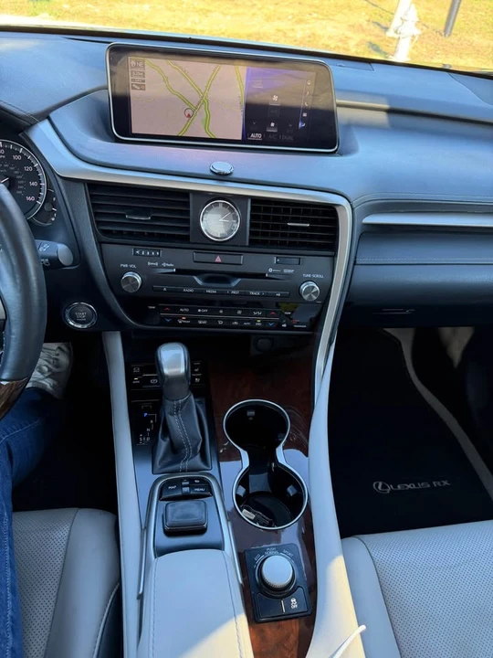 2016 Lexus RX 4th Gen - Image 18 of 20