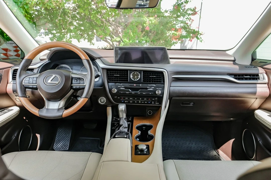 2016 Lexus RX 4th Gen - Image 16 of 21