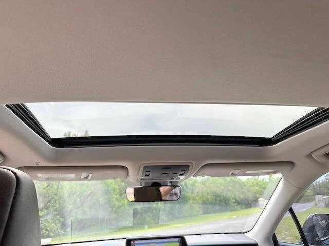 2016 Lexus RX 4th Gen - Image 18 of 21