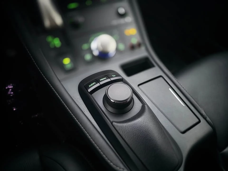 2016 Lexus CT - Image 18 of 20
