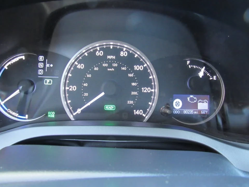2016 Lexus CT - Image 18 of 19