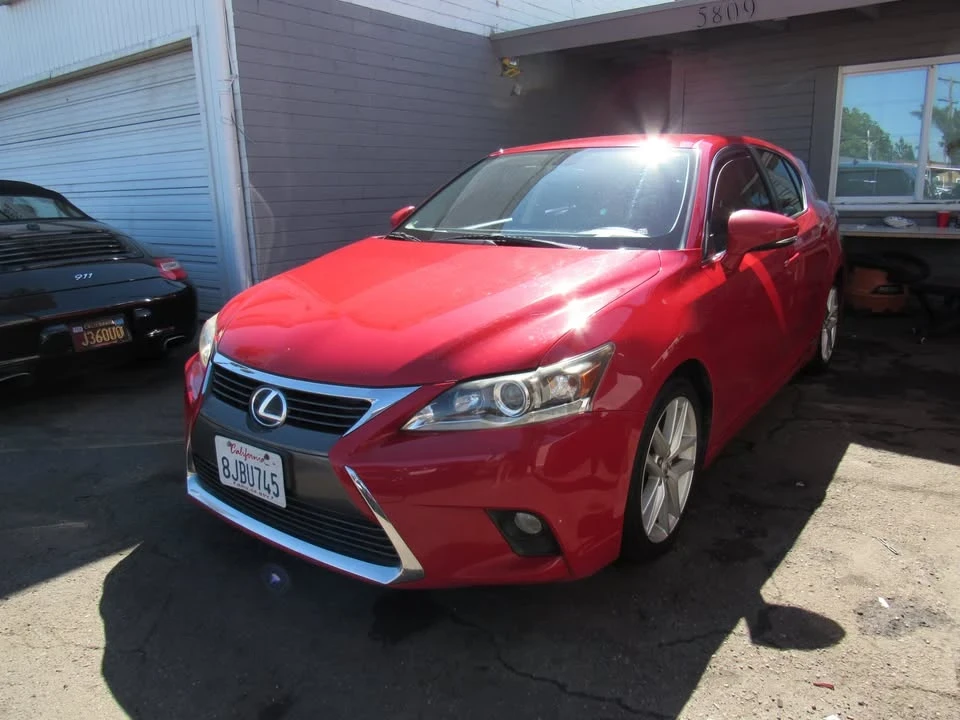 2016 Lexus CT - Image 2 of 19