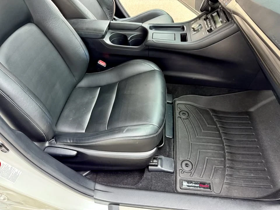 2016 Lexus CT - Image 17 of 20
