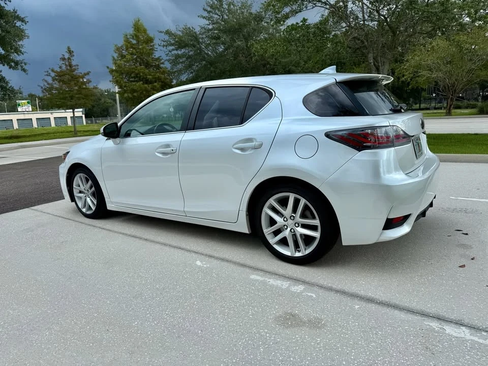 2016 Lexus CT - Image 5 of 20