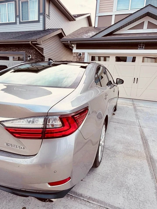 2016 Lexus ES 6th Gen - Image 3 of 5
