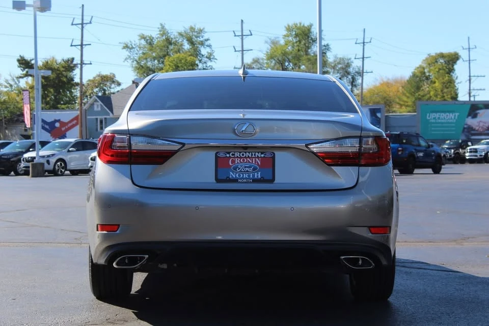 2016 Lexus ES 6th Gen - Image 6 of 18
