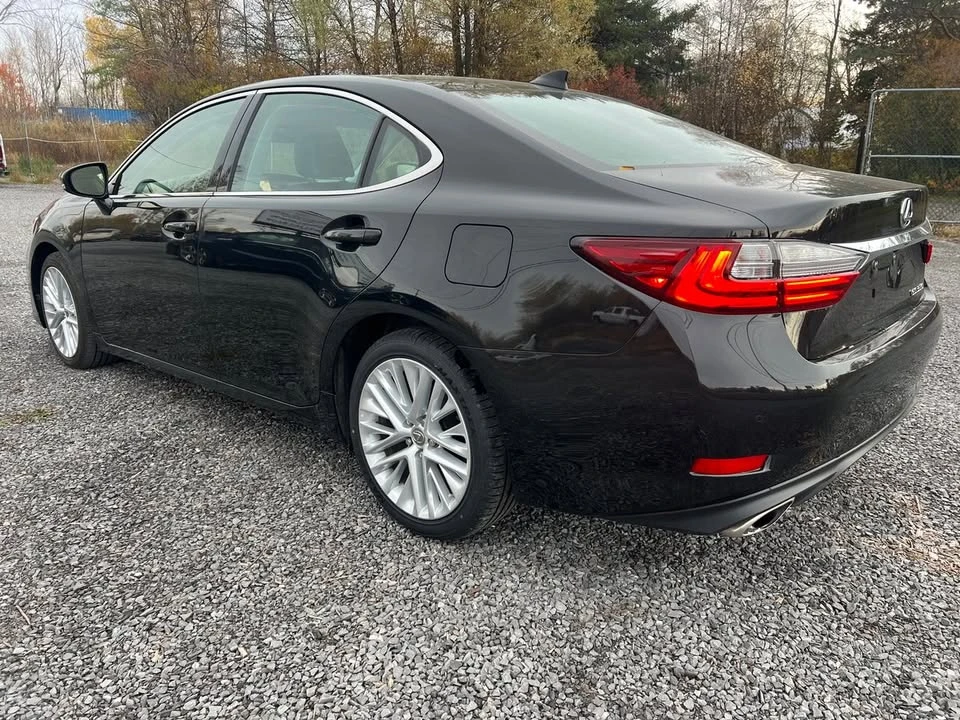 2016 Lexus ES 6th Gen - Image 5 of 15