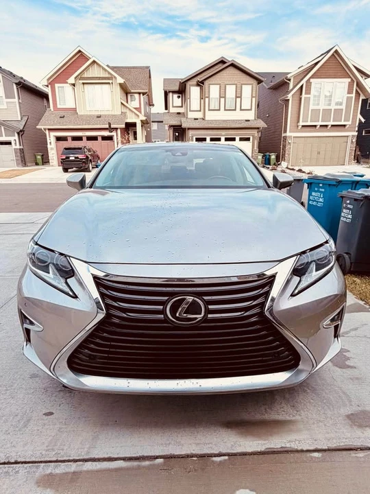 2016 Lexus ES 6th Gen - Image 2 of 5