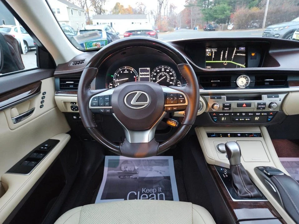 2016 Lexus ES 6th Gen - Image 20 of 20