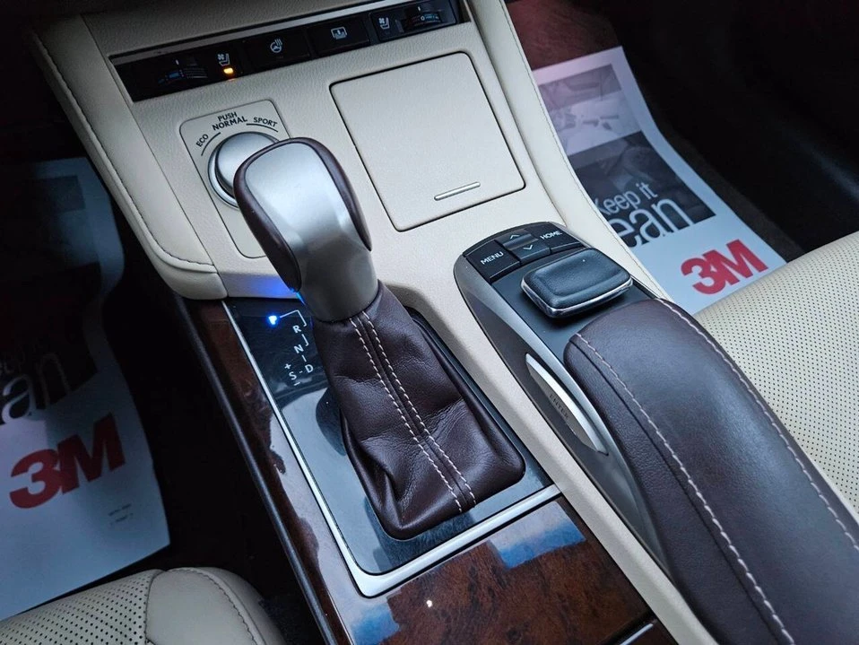2016 Lexus ES 6th Gen - Image 14 of 20