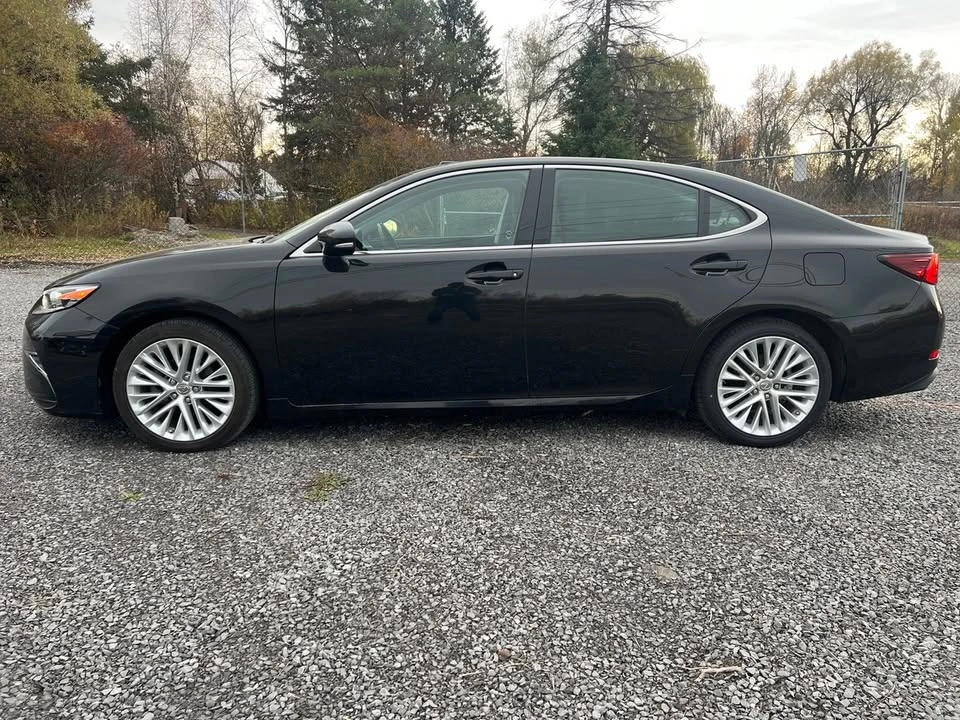 2016 Lexus ES 6th Gen - Image 4 of 15