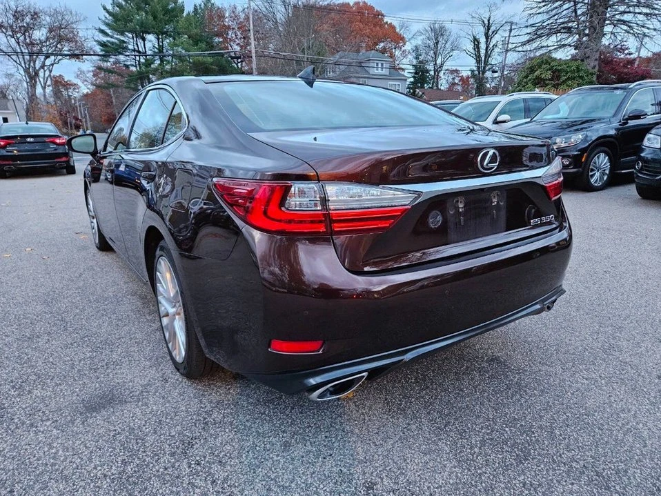 2016 Lexus ES 6th Gen - Image 3 of 20