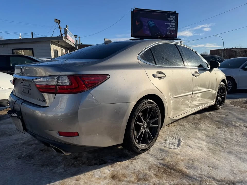 2016 Lexus ES 6th Gen - Image 7 of 15