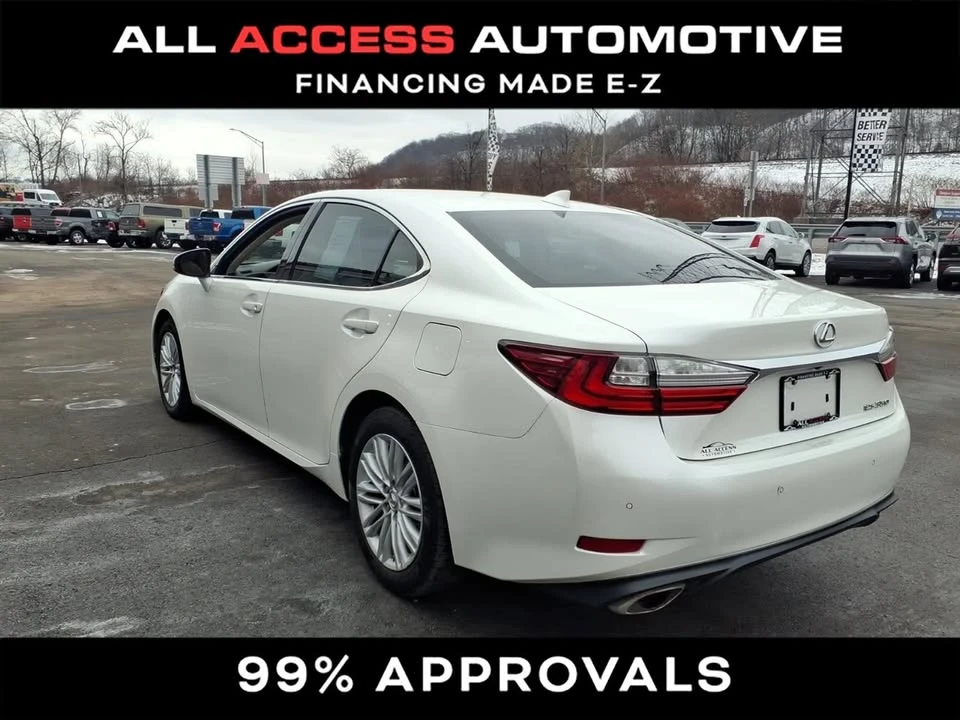 2016 Lexus ES 6th Gen - Image 2 of 11