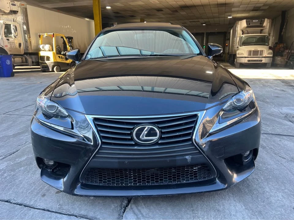 2016 Lexus ES 6th Gen - Image 11 of 11