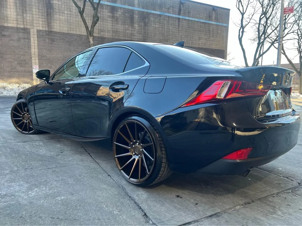 2016 Lexus ES 6th Gen - Image 5 of 11