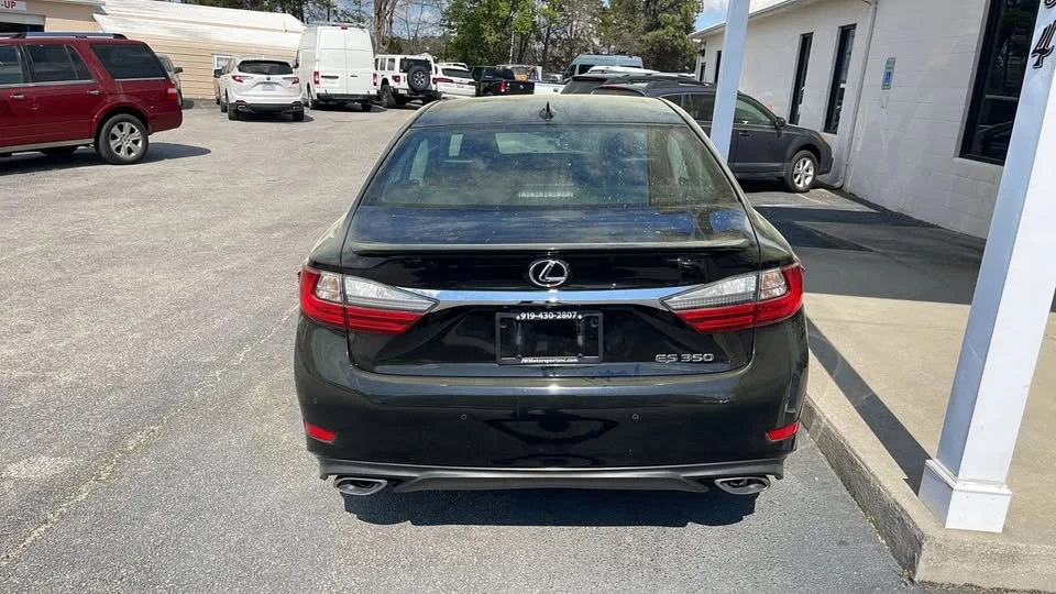 2016 Lexus ES 6th Gen - Image 3 of 20