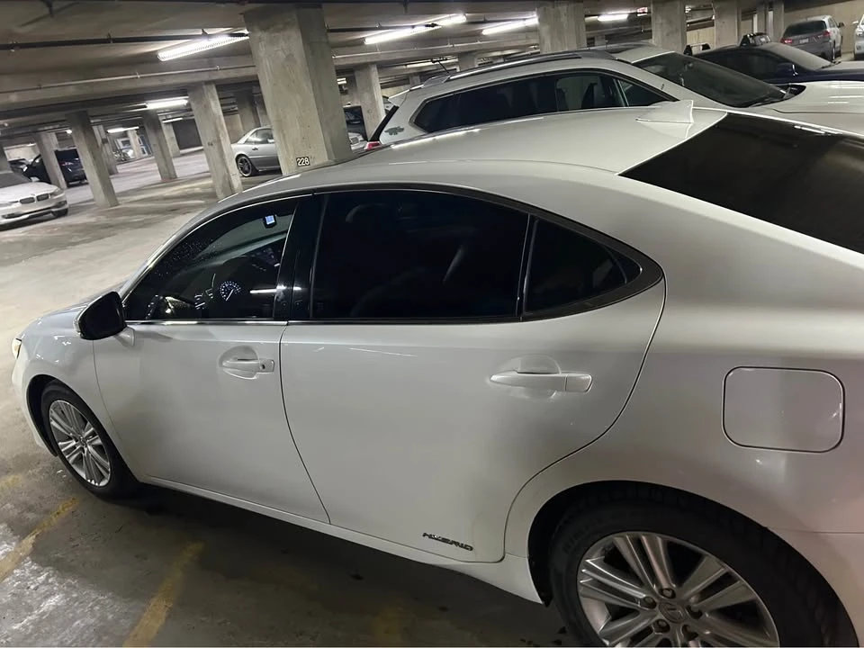 2016 Lexus ES 6th Gen - Image 7 of 16