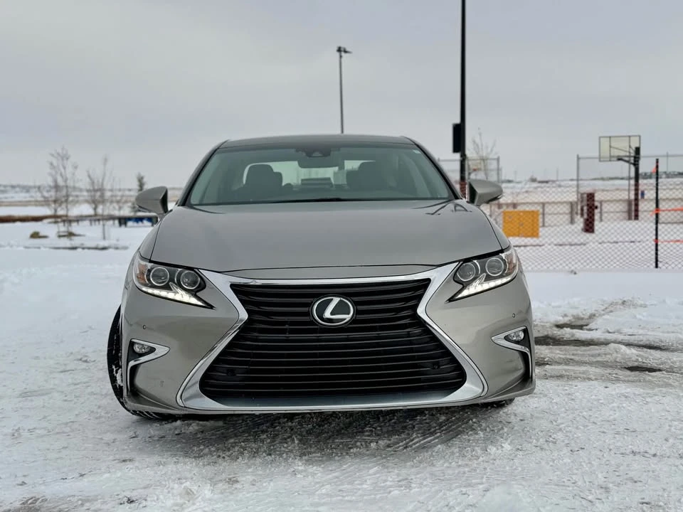 2016 Lexus ES 6th Gen - Image 3 of 12