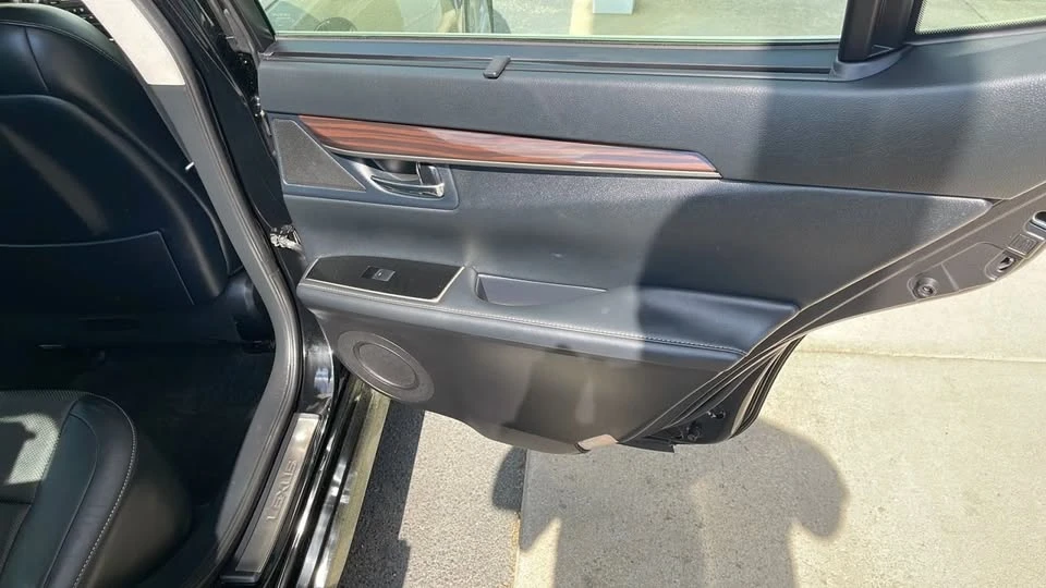 2016 Lexus ES 6th Gen - Image 16 of 20